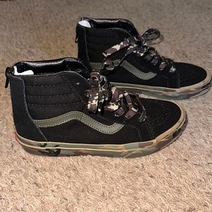 Vans camo high tops
